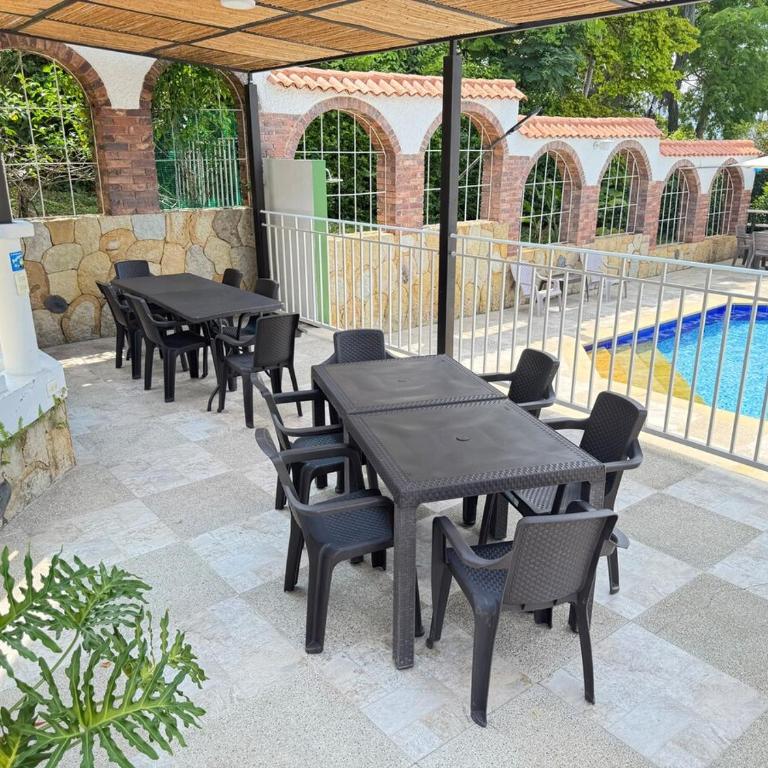 Hermosa casa en Anapoima, Excelente ubicación - Casa de 6 dormitorios - 8