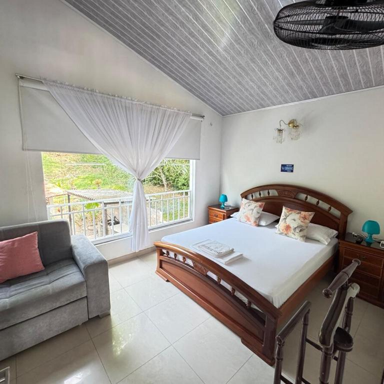 Hermosa casa en Anapoima, Excelente ubicación - Casa de 6 dormitorios - 15