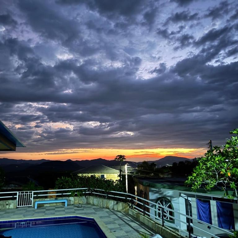 Hermosa casa en Anapoima, Excelente ubicación - Casa de 6 dormitorios - 37