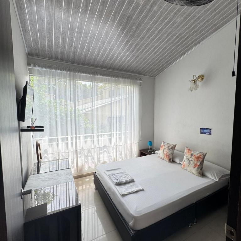 Hermosa casa en Anapoima, Excelente ubicación - Casa de 6 dormitorios - 18