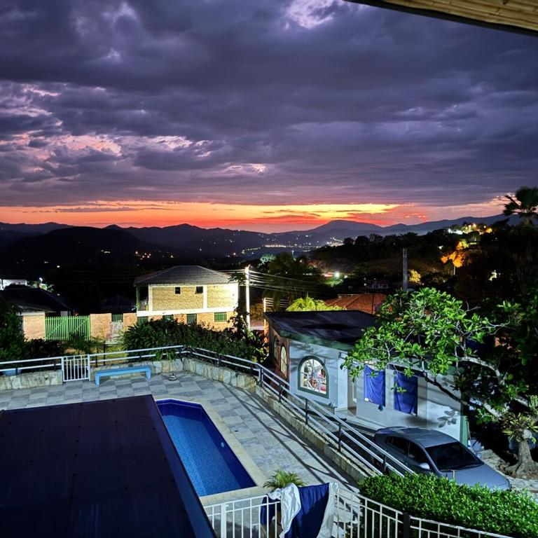 Hermosa casa en Anapoima, Excelente ubicación - Casa de 6 dormitorios - 38