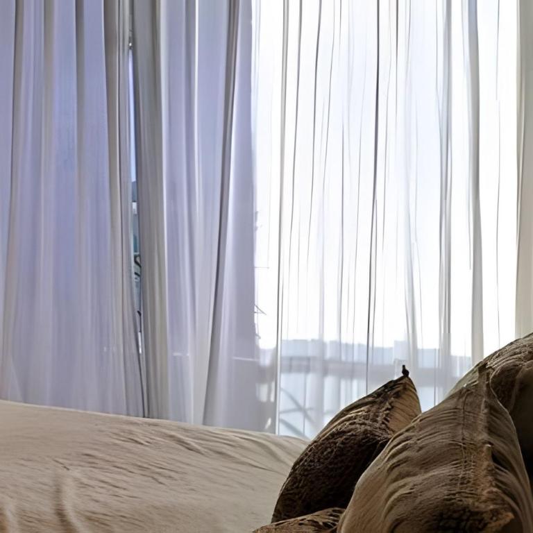 Hornera Mayo - A metros del monumento - Apartamento de 1 dormitorio con balcón - 2