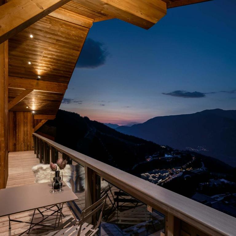 Luxury Penthouse - Panoramic Views, Walkway Balcony, Private Floor - Penthouse-Apartment - 7