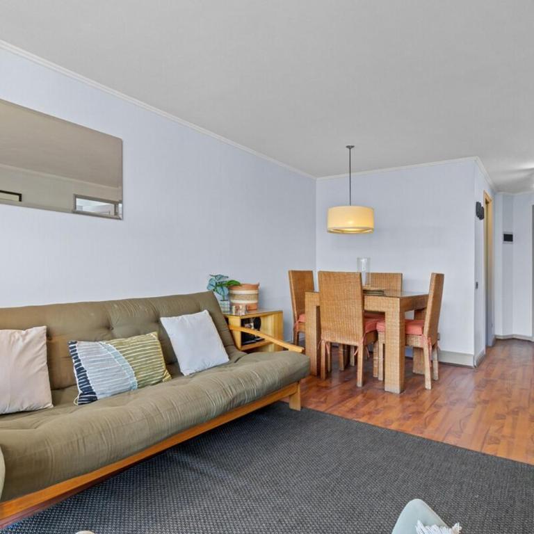 Vista Las Condes - Deluxe One-Bedroom Apartment with City View - 5