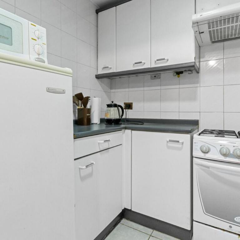 Vista Las Condes - Deluxe One-Bedroom Apartment with City View - 11