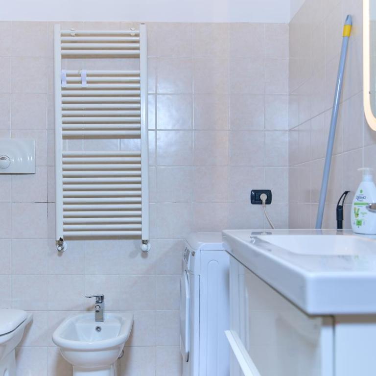 App 8 Accogliente Bilocale con Giardino - Apartamento de 1 dormitorio - 5