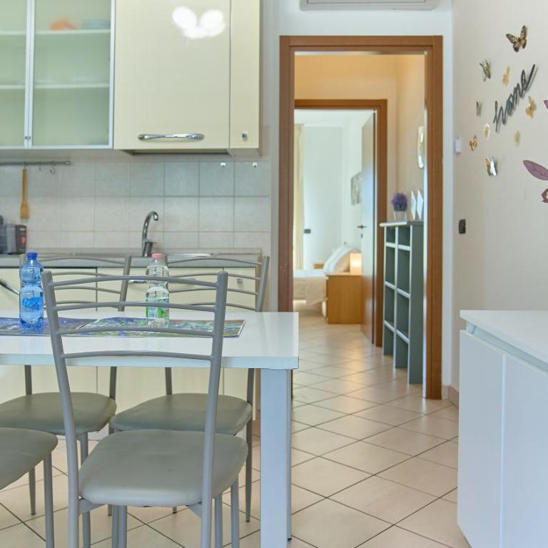 App 8 Accogliente Bilocale con Giardino - Apartamento de 1 dormitorio - 7