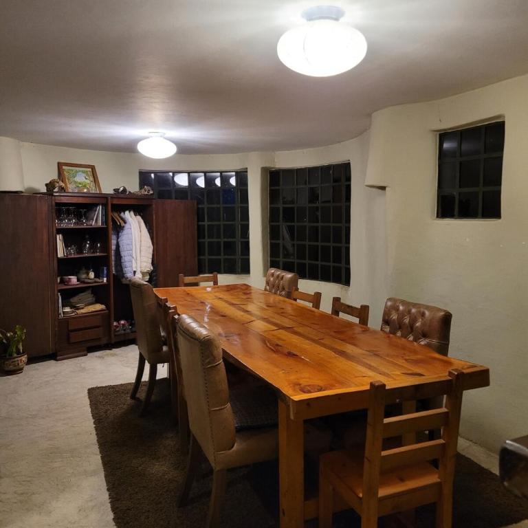 Casa Rosa de los Vientos in oak forest - Three-Bedroom House - 10