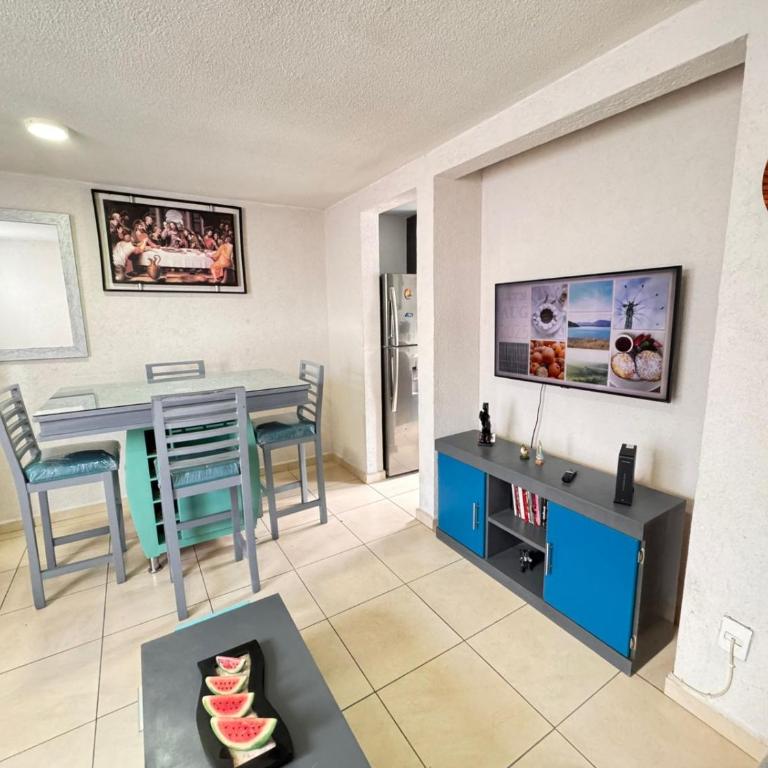 Explora CDMX metro y cultura a pasos - Two-Bedroom Apartment - 1