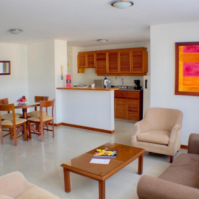 Portal del Rodeo ApartaHotel - Apartamento Estándar - 1