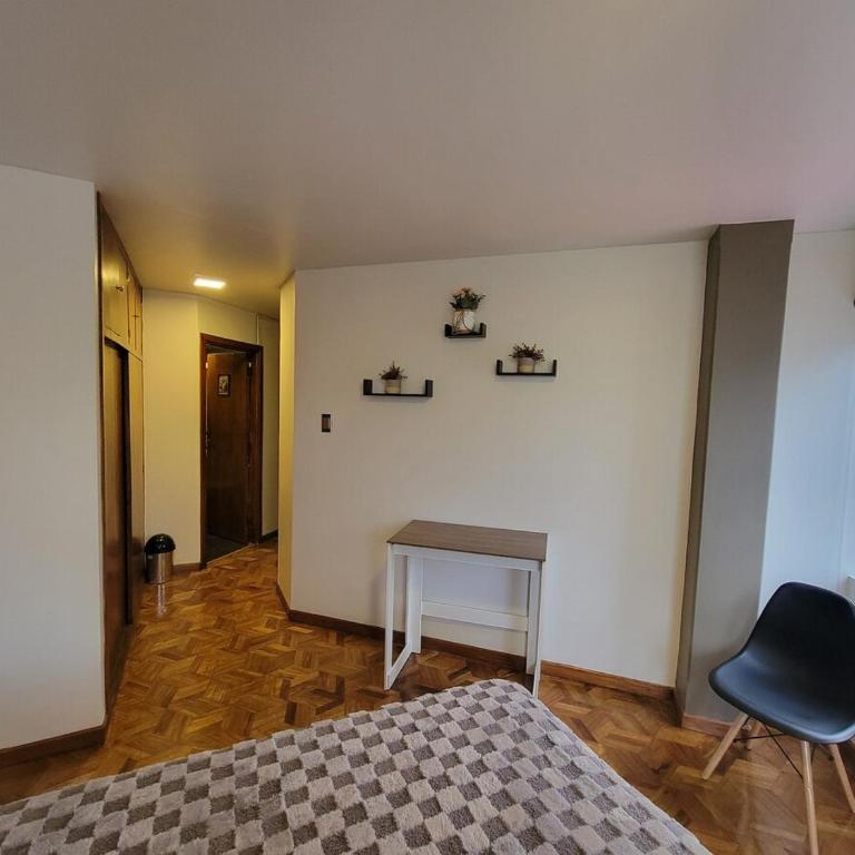 Tu hogar en Sopocachi centro, amplio departamento - Apartment - 24
