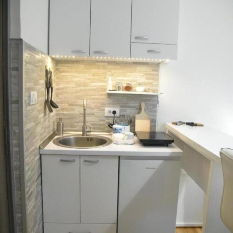 Dekart 2 - Studio Apartman - 8