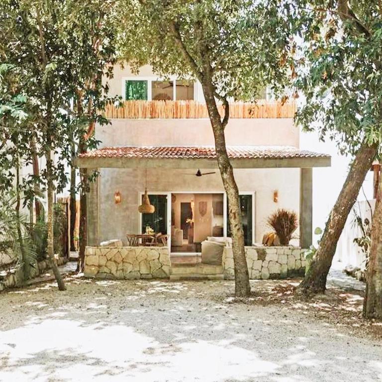 Boho-Chic Villa with 4 Bedrooms & 5 Bathrooms in Exclusive Playacar Phase 2 - Villa - 8