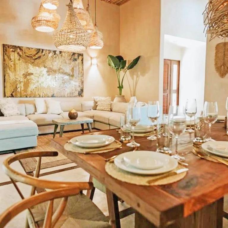 Boho-Chic Villa with 4 Bedrooms & 5 Bathrooms in Exclusive Playacar Phase 2 - Villa - 10