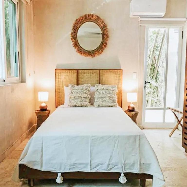 Boho-Chic Villa with 4 Bedrooms & 5 Bathrooms in Exclusive Playacar Phase 2 - Villa - 22