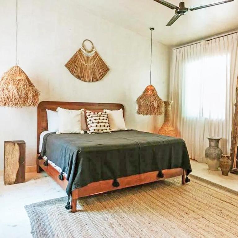 Boho-Chic Villa with 4 Bedrooms & 5 Bathrooms in Exclusive Playacar Phase 2 - Villa - 28
