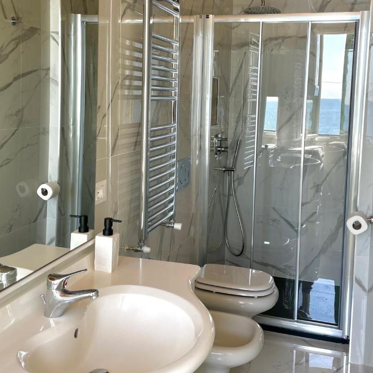 Families or Groups 3 Terrazzi Penthouse on Sea w Ac - Apartment mit Terrasse - 14