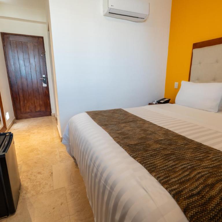 GHL Collection Armería Real Hotel - Queen Room - 2