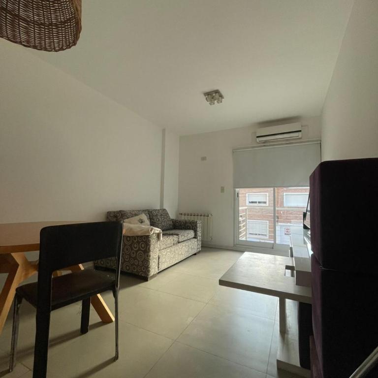 Depto Leloir - Apartamento de 1 dormitorio - 4