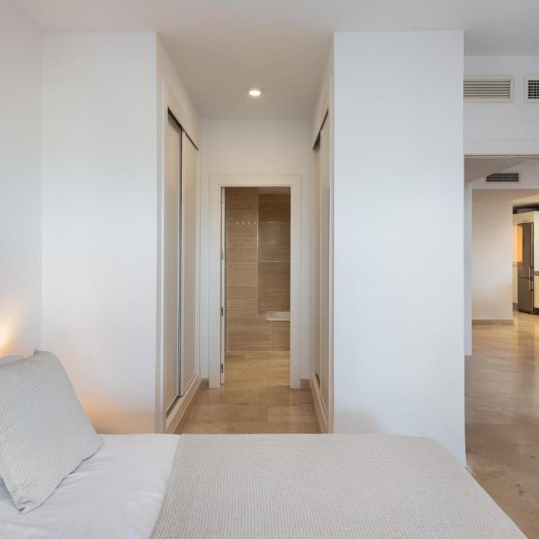 2-Bedroom Sea View Apartment in Benahavis - Apartamento de 2 dormitorios - 15
