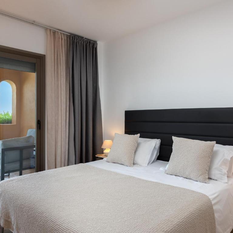 2-Bedroom Sea View Apartment in Benahavis - Apartamento de 2 dormitorios - 4