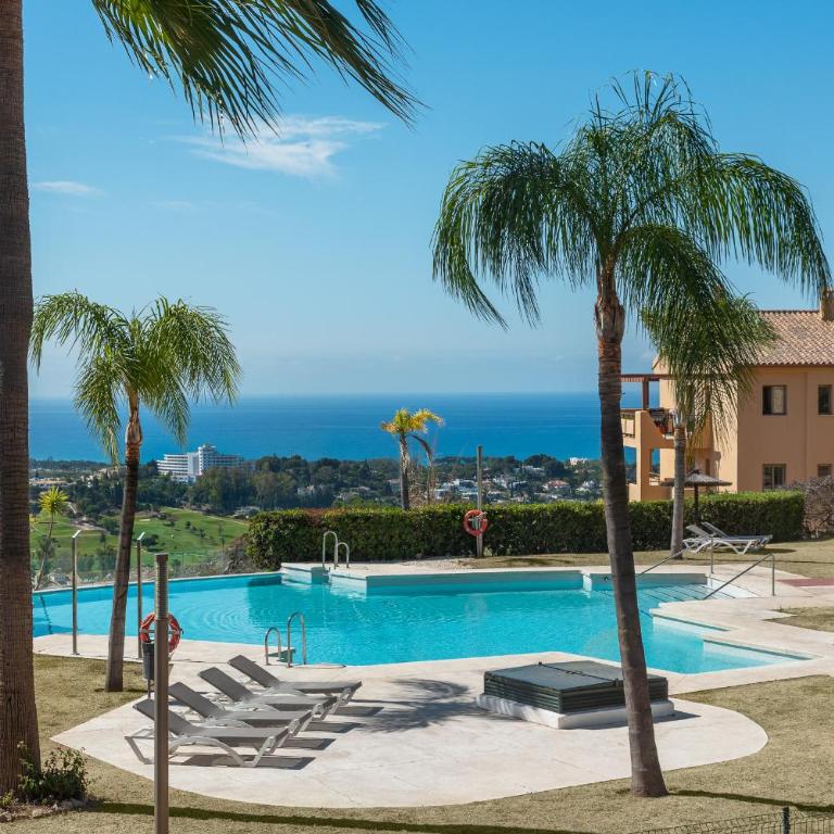 2-Bedroom Sea View Apartment in Benahavis - Apartamento de 2 dormitorios - 26