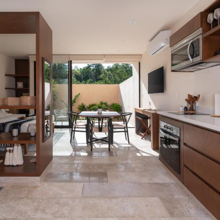 Peregrina Tulum Lux Aparthotel - Habitación Triple con balcón - 3