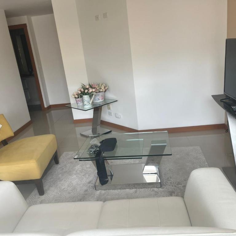 Aitana Delux - Three-Bedroom Premium Apartment with Balcony - 2