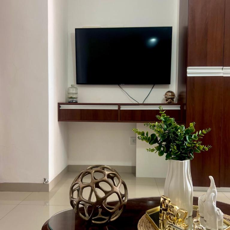 Bunker 202 - One-Bedroom Apartment - 3