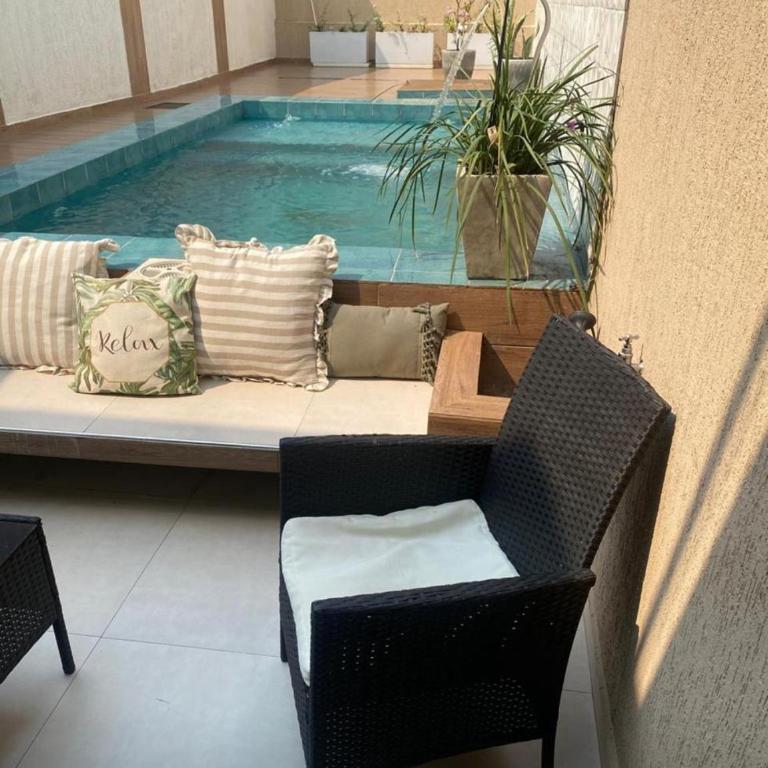 Casa con piscina privada en Asunción, Paraguay - Three-Bedroom House - 8
