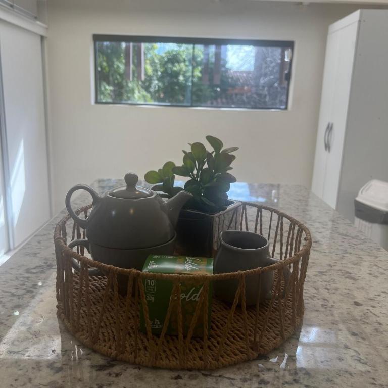 Casa con piscina privada en Asunción, Paraguay - Three-Bedroom House - 14