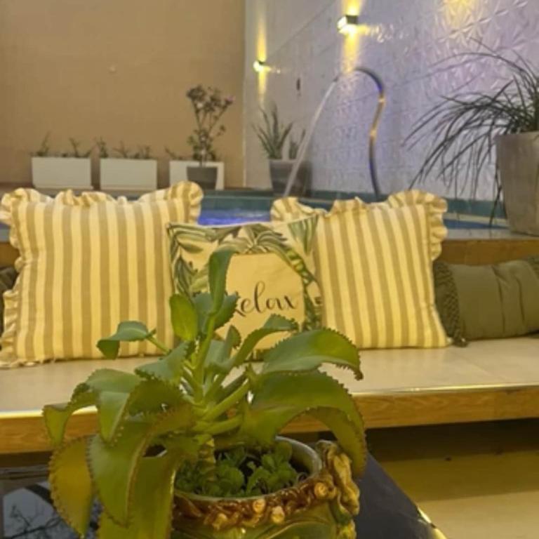 Casa con piscina privada en Asunción, Paraguay - Three-Bedroom House - 15
