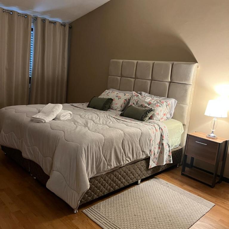 Casa con piscina privada en Asunción, Paraguay - Three-Bedroom House - 18