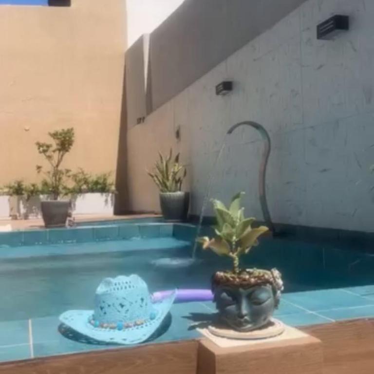 Casa con piscina privada en Asunción, Paraguay - Three-Bedroom House - 26