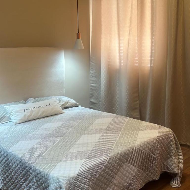 Casa con piscina privada en Asunción, Paraguay - Three-Bedroom House - 30