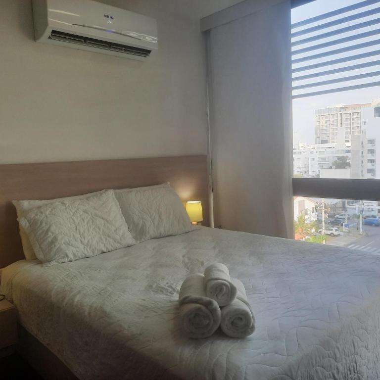 Hermoso studio en You by Smart Studio Zona Equipetrol - One-Bedroom Apartment - 63