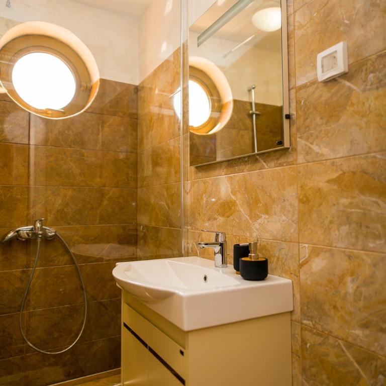 Harmonia Apartments - Deluxe Apartment - 25