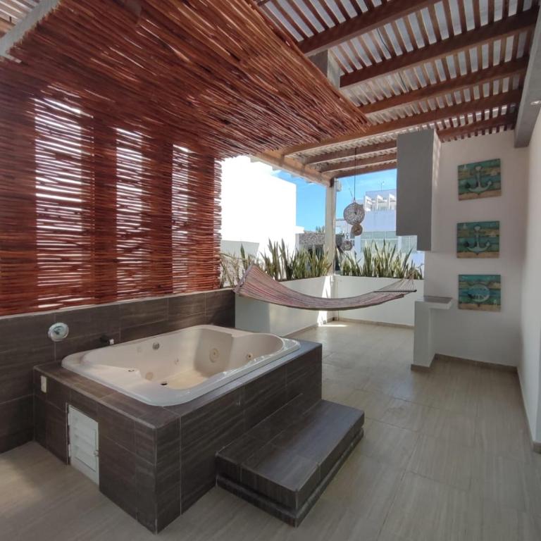 Casa Familiar con Jacuzzi - Three-Bedroom House - 5