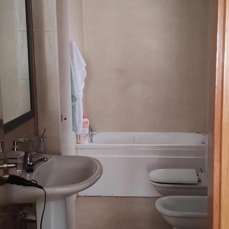 private appartment - Three-Bedroom Apartment - 4