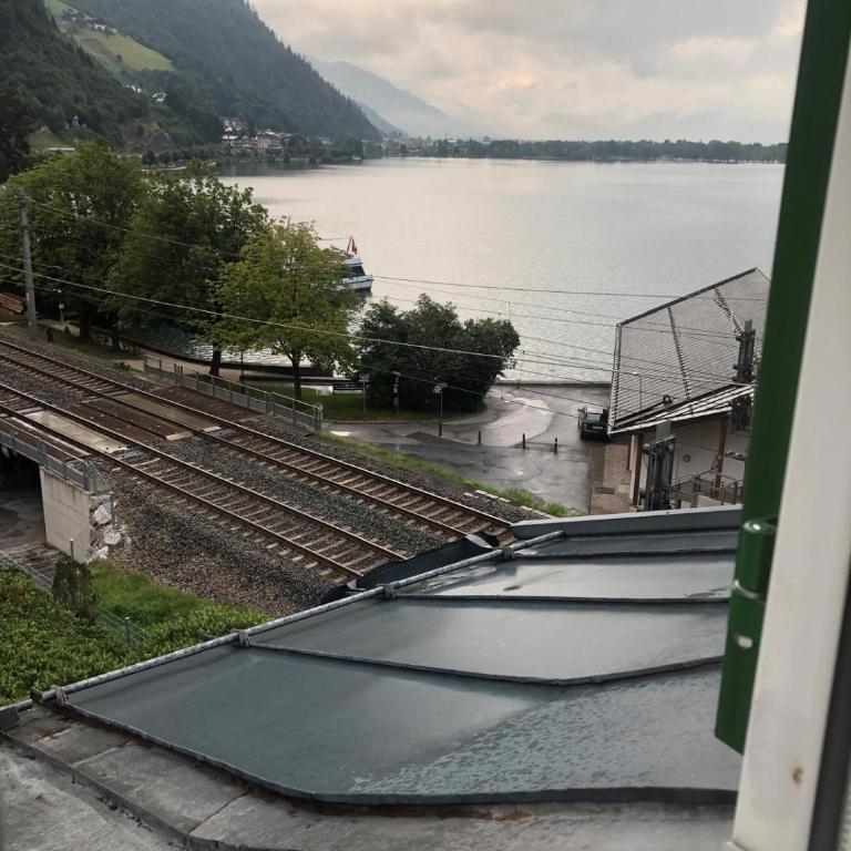 Seehotel Sissi am Zeller See - Doppelzimmer mit Seeblick - 6