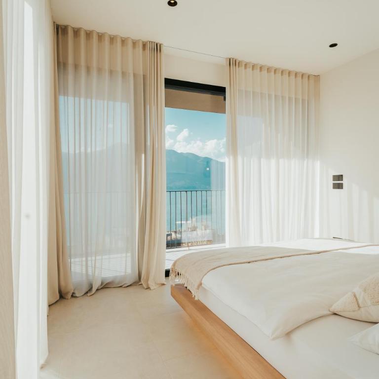 LUXE VISTA Lakeside Villa Brenzone - Villa con Piscina Privata - 28