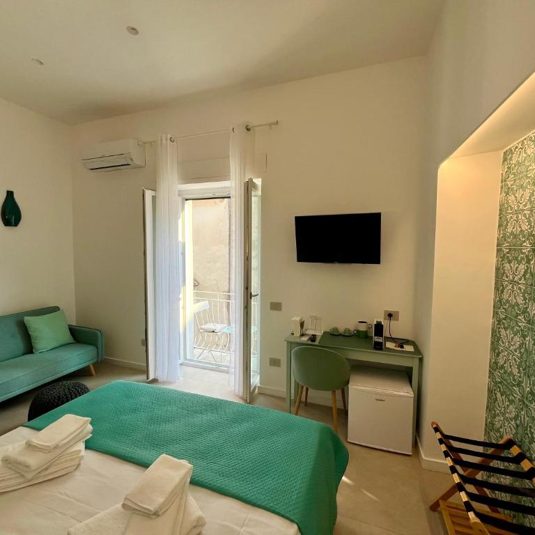 Il balcone sul corso - Camera Matrimoniale con Balcone (2 Adulti + 1 Bambino) - 22