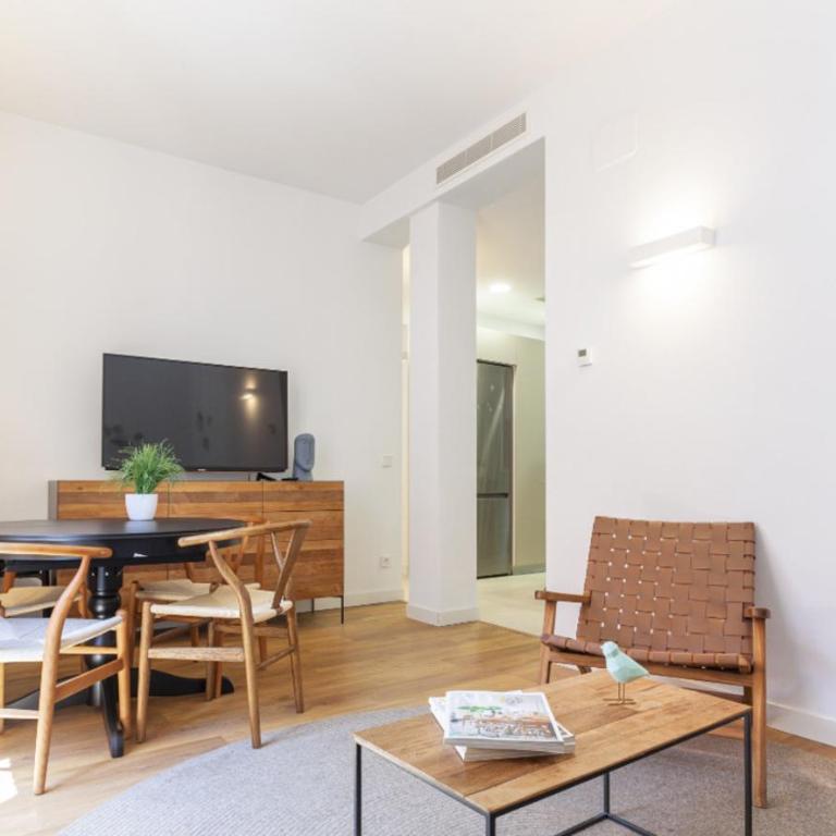 Bellas Artes en Madrid - Three-Bedroom Apartment - 5