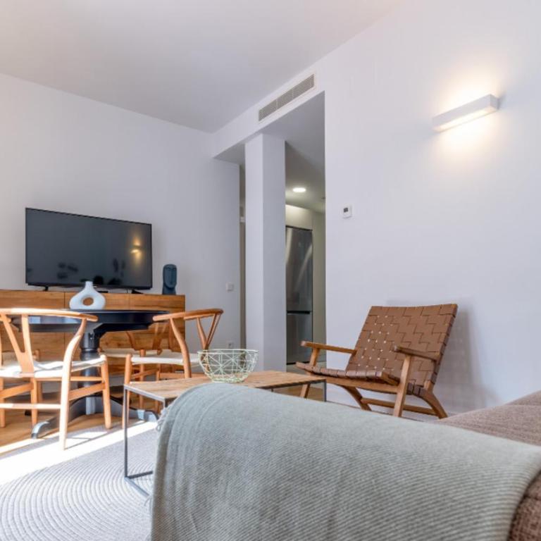 Bellas Artes en Madrid - Three-Bedroom Apartment - 6
