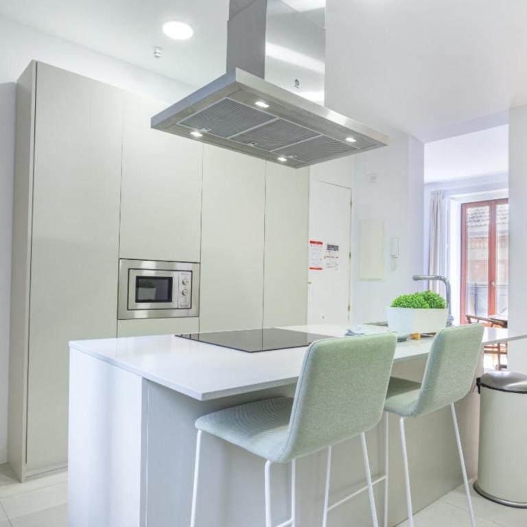 Bellas Artes en Madrid - Three-Bedroom Apartment - 8