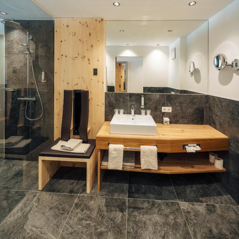 Das Jochelius - Ski-in & Ski-out - Mountain Hideaway - Doppelzimmer mit Balkon - 3