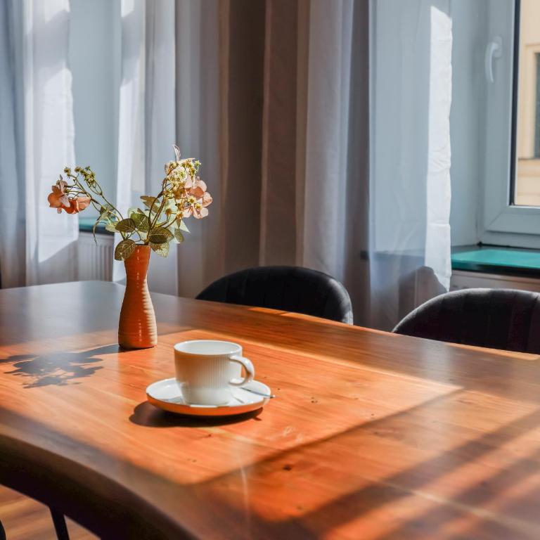 Flatista Homes - Luise - Three-Bedroom Deluxe Apartment - 5