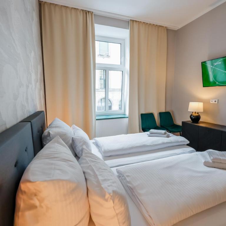 Flatista Homes - Luise - Three-Bedroom Deluxe Apartment - 18