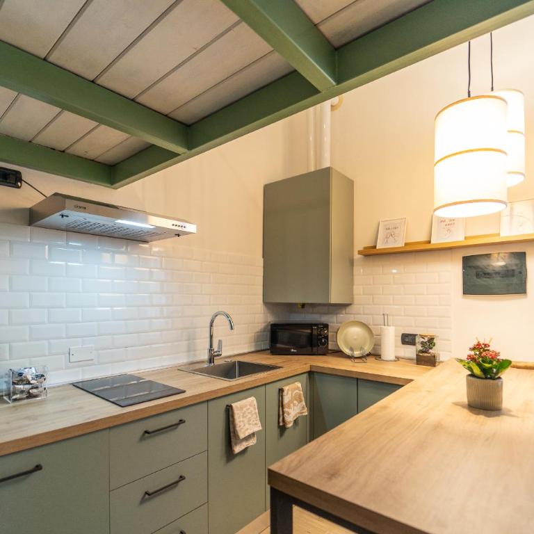 Modern apartment with parking, Wi-Fi & SmartTv - Appartamento con 1 Camera da Letto - 17