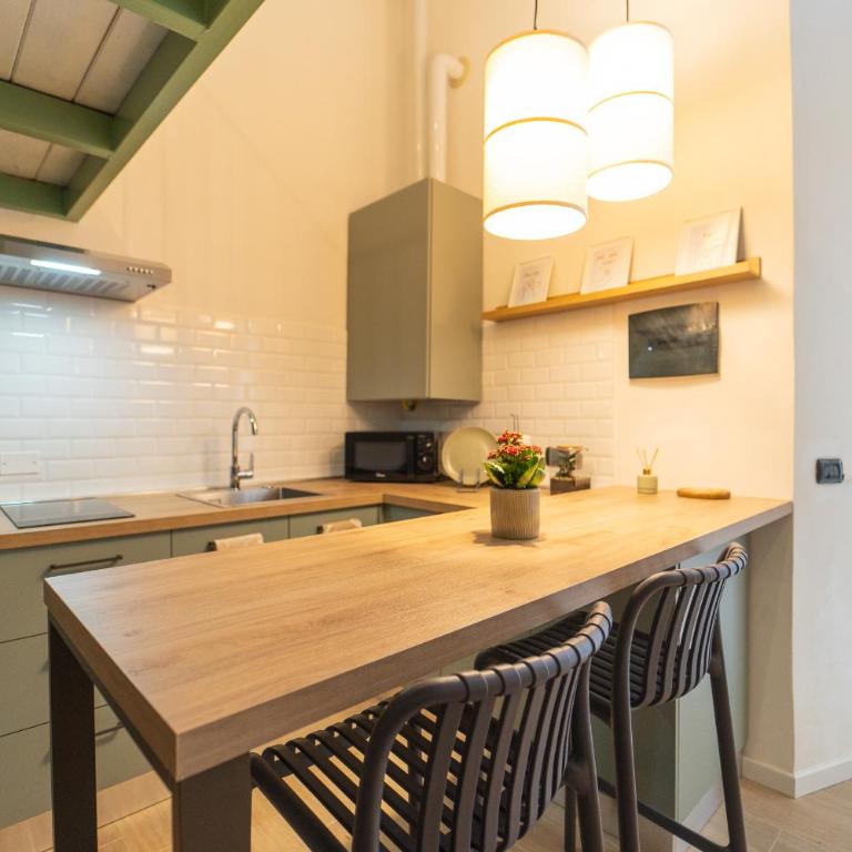 Modern apartment with parking, Wi-Fi & SmartTv - Appartamento con 1 Camera da Letto - 2